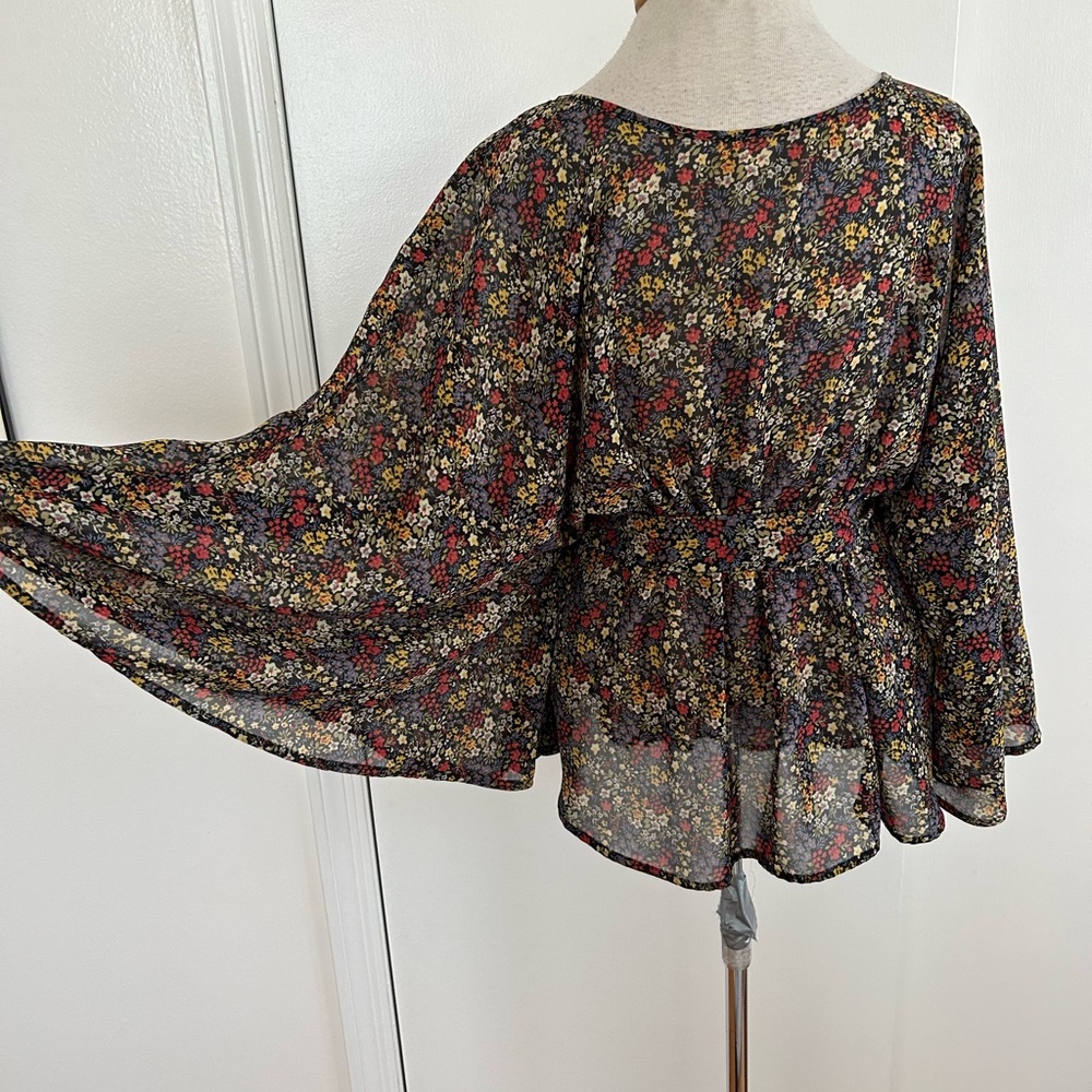 Rare TRAMP  Bohemian Romantic Floral Peasant Flowing Blouse ANGEL  Bell Sleeves